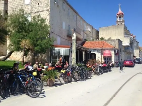 Apart Daire, 1 Büyük (Queen) Boy Yatak