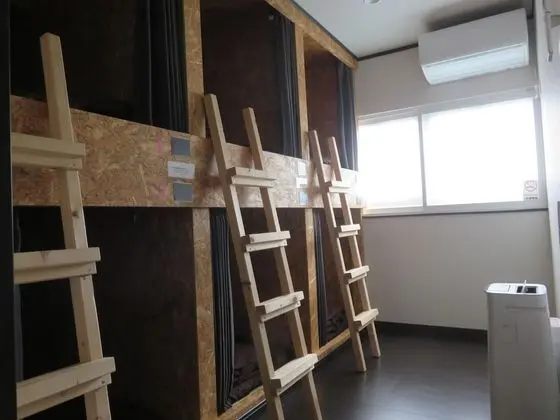 Ortak Ranzalı Oda, Karma Ranzalı Oda, Ortak Banyo