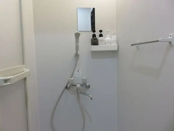 Ortak Ranzalı Oda, Karma Ranzalı Oda, Ortak Banyo