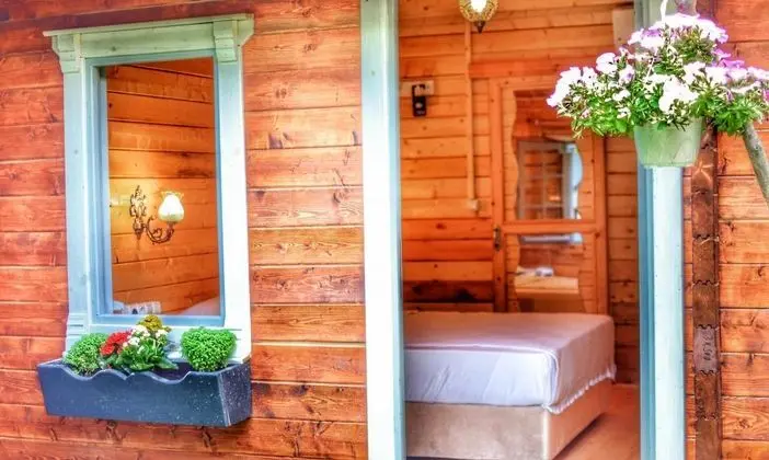 Bungalow, Bahçe Manzaralı
