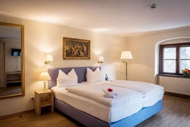 Comfort Tek Büyük Yataklı Oda