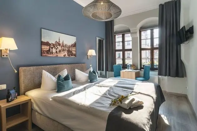 Comfort Tek Büyük Yataklı Oda