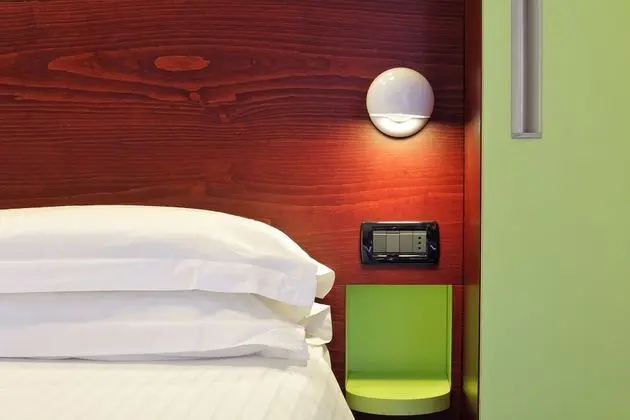 Büyük Yataklı Tek Kişilik Oda, Liman Manzaralı