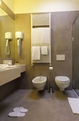 Tek Büyük Yataklı Oda, Liman Manzaralı