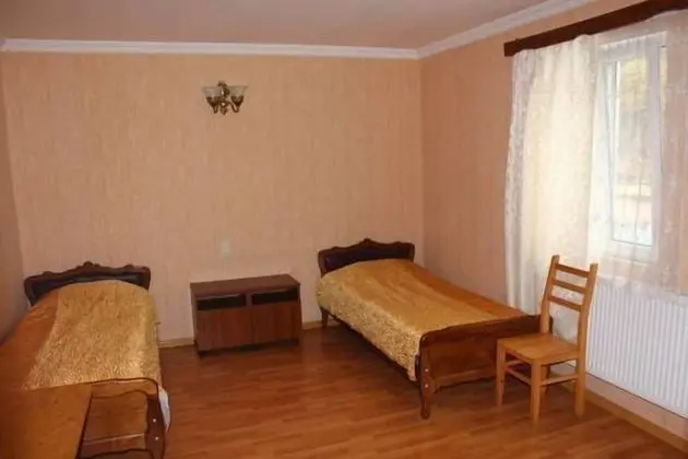 Basic Tek Büyük veya İki Ayrı Yataklı Oda