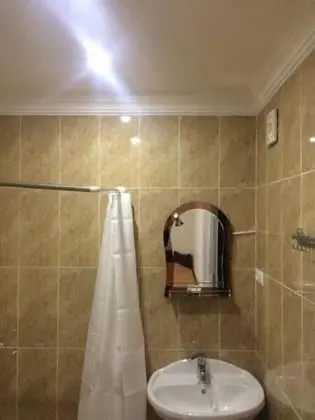 Ortak Ranzalı Oda, Karma Ranzalı Oda (1 Bed in 5 Person Dorm)
