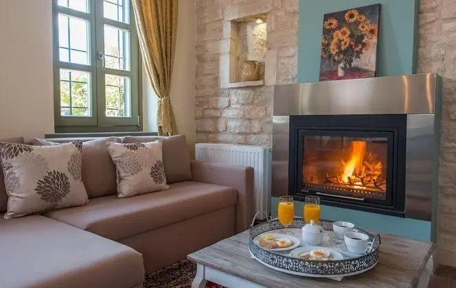 Bridal Suite with jacuzzi and fireplace