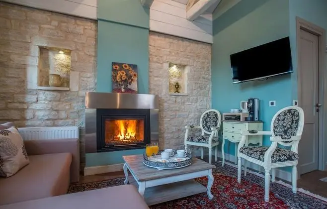 Bridal Suite with jacuzzi and fireplace