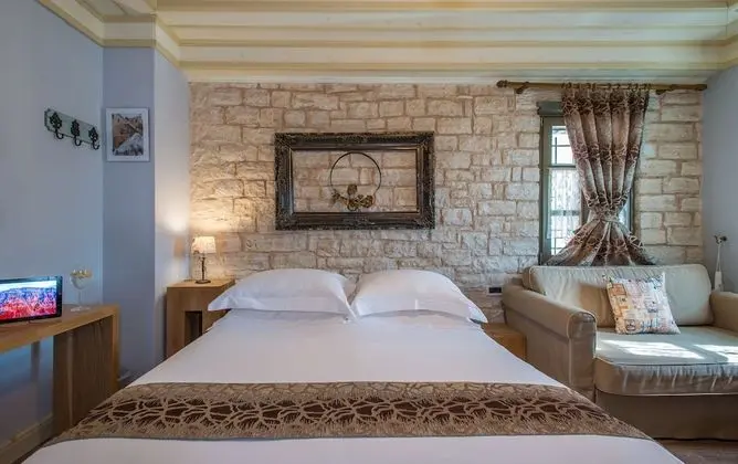 Design Oda, Şömine, Dağ Manzaralı