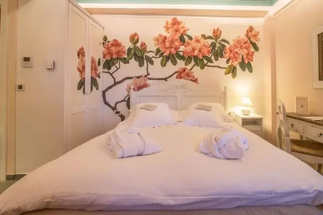 Design Oda, Şömine, Dağ Manzaralı