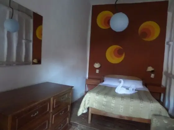 Tek Büyük Yataklı Oda, Ortak Banyo