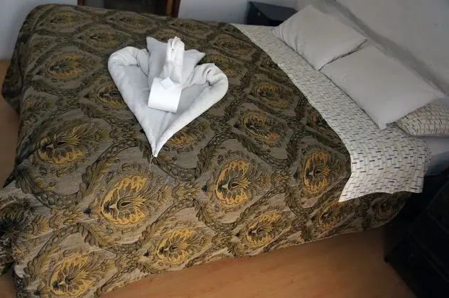 Tek Büyük Yataklı Oda, Ortak Banyo