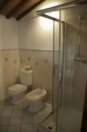 Üç Kişilik Oda