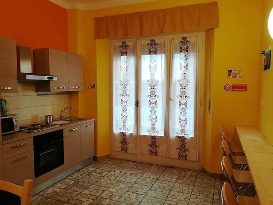 Ortak Ranzalı Oda, Karma Ranzalı Oda, Ortak Banyo
