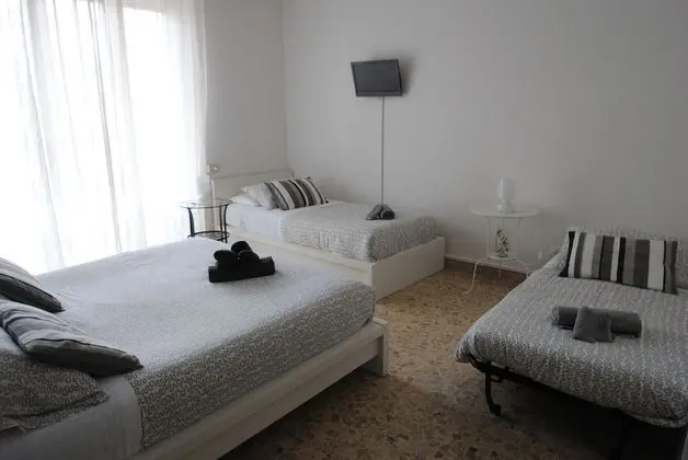 Dört Kişilik Oda, Banyolu/Duşlu (with balcony)