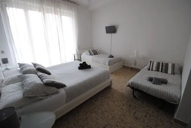 Dört Kişilik Oda, Banyolu/Duşlu (with balcony)