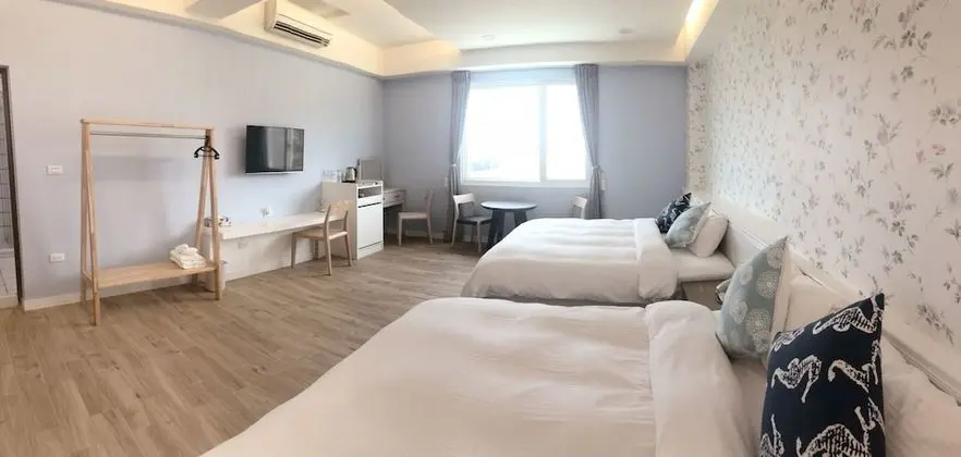 Gallery Dört Kişilik Oda, 2 Büyük (Queen) Boy Yatak, Avlu