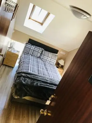 Business Tek Büyük Yataklı Oda, 1 Çift Kişilik Yatak, Banyolu/Duşlu, Dağ Manzaralı (TWO)