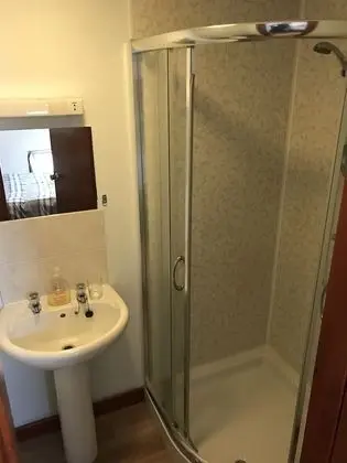 Business Tek Büyük Yataklı Oda, Banyolu/Duşlu (5&6)