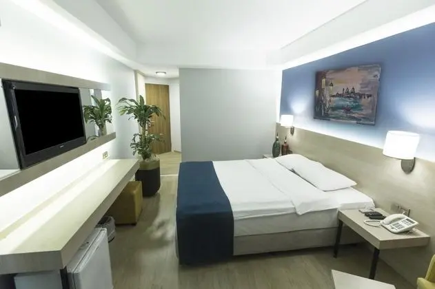 Standart Oda, Şehir Manzaralı