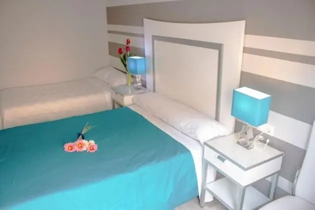 Üç Kişilik Oda, Özel Banyo (en apartamento compartido)