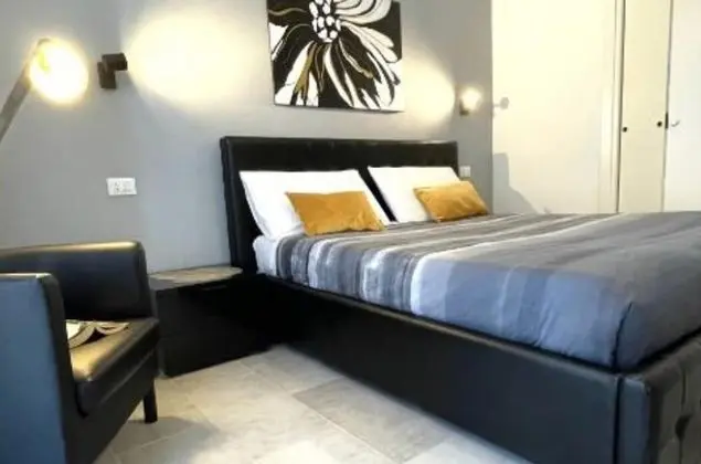 Luxury Tek Büyük Yataklı Oda