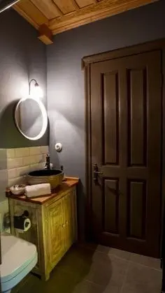 Standart Oda, Sokak Manzaralı