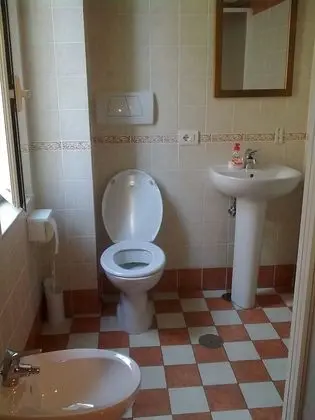 Tek Kişilik Oda (External bathroom)