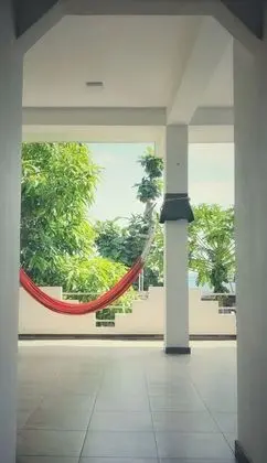 Deluxe Tek Büyük Yataklı Oda, 1 Çift Kişilik Yatak, Sigara İçilebilir, Kısmi Deniz Manzarası