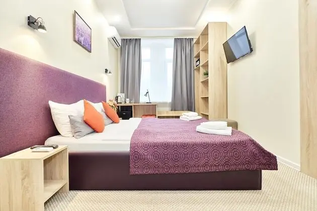 Standard Tek Büyük Yataklı Oda