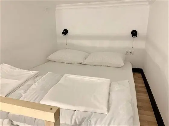 Üç Kişilik Oda