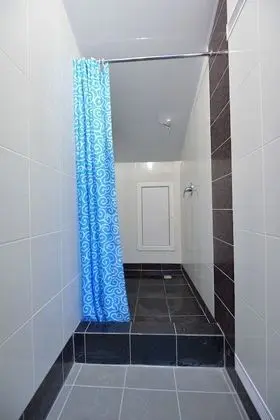 Economy Tek Kişilik Oda, Ortak Banyo