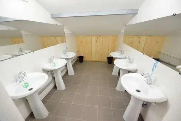 Economy Tek Kişilik Oda, Ortak Banyo