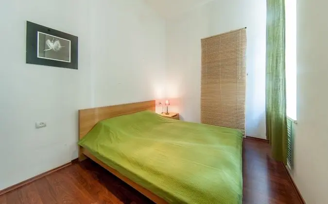 Apart Daire (10 Admiralteyskiy Prospekt)