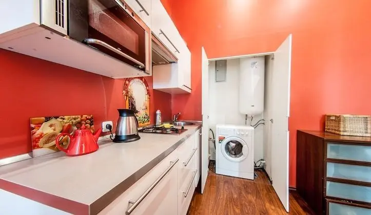 Apart Daire (10 Admiralteyskiy Prospekt)