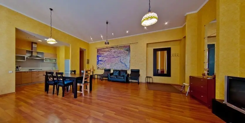 Apart Daire (Nevskiy pr. 65)
