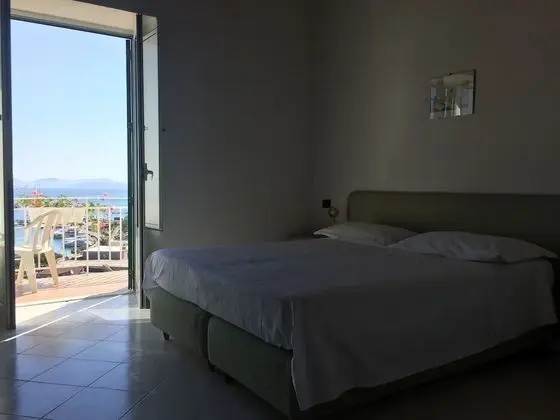 Superior Tek Büyük Yataklı Oda, Deniz Manzaralı
