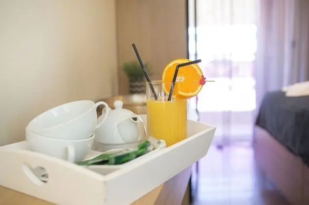 Luxury Tek Büyük Yataklı Oda, 1 Yatak Odası, Sigara İçilmez, Kısmi Deniz Manzaralı