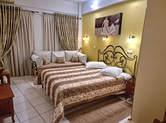 Üç Kişilik Oda