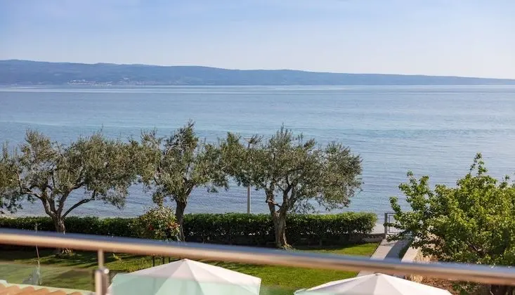 Tek Büyük Yataklı Oda, Teras, Deniz Manzaralı (1st Floor)