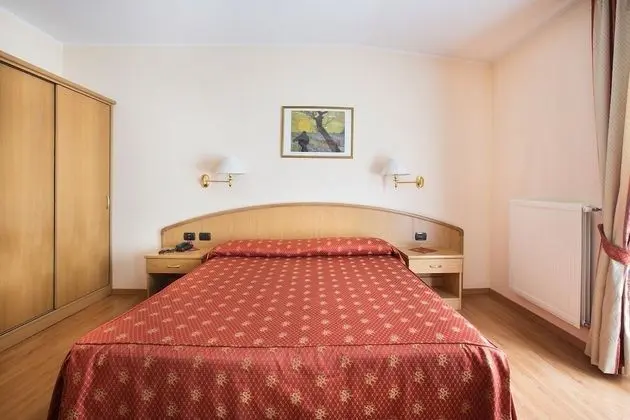 Tek Büyük veya İki Ayrı Yataklı Oda