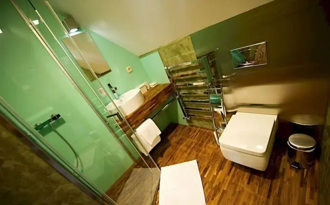 Superior Tek Büyük Yataklı Oda