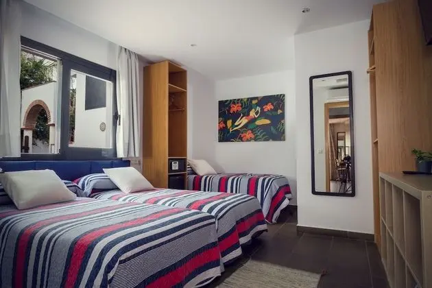 Üç Kişilik Oda, 3 Tek Kişilik Yatak (Cobalto)