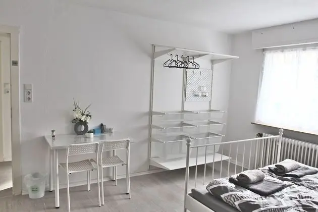 Tek Büyük Yataklı Oda, Ortak Banyo (Room 1)