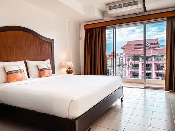 Deluxe Tek Büyük Yataklı Oda