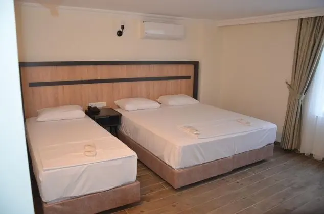 Üç Kişilik Oda, Şehir Manzaralı