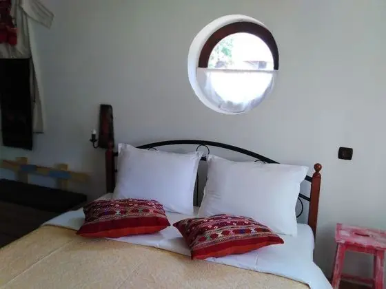 Traditional Tek Büyük Yataklı Oda, Bahçe Manzaralı