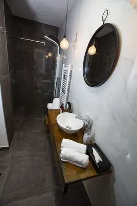 Junior Süit, Havuz Manzaralı