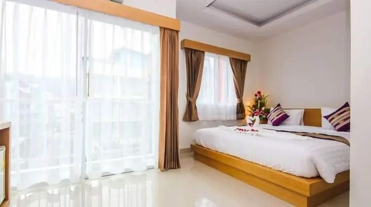 Deluxe Double Bed with Balcony