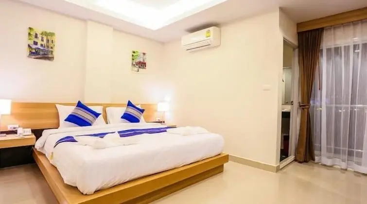 Deluxe Double Bed with Balcony
